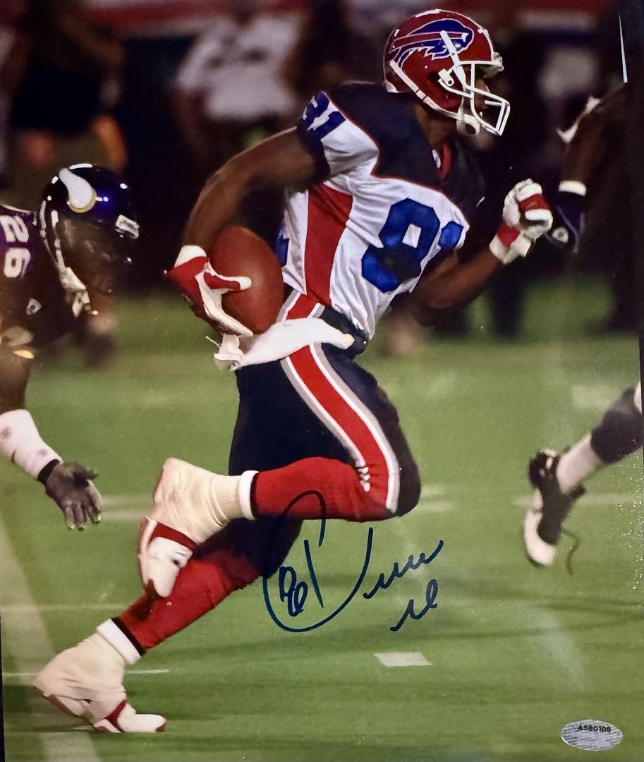 Peerless Price (Bills) signed 8x10 - Schwartz COA